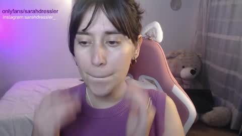 Snapshot of sarahdressler chatting on 02/25/25, 11:22 sarahdressler online show from 02/25/25, 11:22