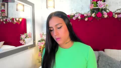 sara online show from 09/29/25, 04:17