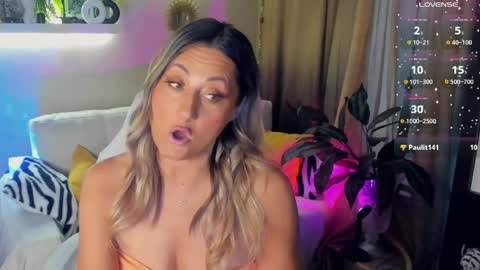 Divine Sarah NONUDE model online show from 05/25/26, 04:24