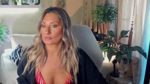 Divine Sarah NONUDE model online show from 07/20/26, 02:19