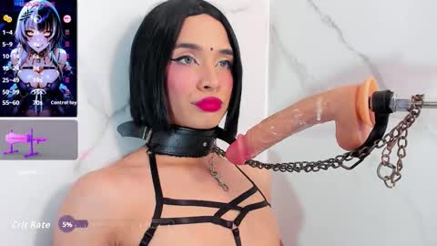 Snapshot of sarahi_camila chatting on 03/18/26, 10:02 online show from 03/18/26, 10:02