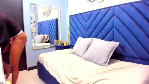 Snapshot of sarahi_pusey chatting on 05/20/26, 01:50 Sarahi pusey online show from 05/20/26, 01:50