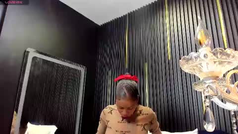 Sarahi pusey online show from 06/25/26, 02:21