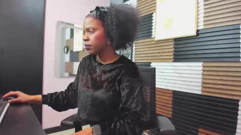 Sarahi pusey online show from 07/16/26, 12:22