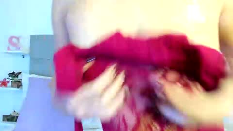 Snapshot of sarahlopezz290 chatting on 06/22/26, 03:47 sarahlopezz290 online show from 06/22/26, 03:47