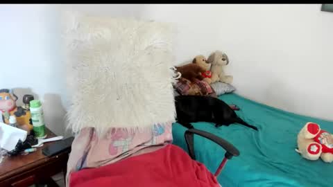 Snapshot of sarahlovexxv chatting on 12/14/25, 08:30 Sarah online show from 12/14/25, 08:30