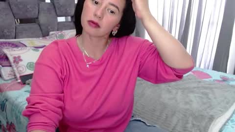 Lia online show from 11/07/25, 08:53