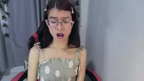 Sarah  online show from 04/25/26, 04:59