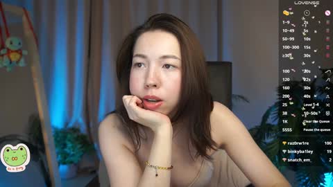 vacation 16-30 of november caucht me in insta online show from 12/04/24, 11:52