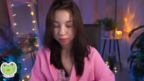 vacation 16-30 of november caucht me in insta online show from 02/08/25, 05:29