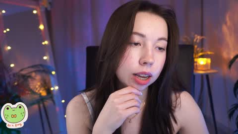 vacation 16-30 of november caucht me in insta online show from 02/08/25, 11:55