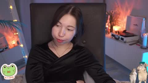 vacation 16-30 of november caucht me in insta online show from 03/05/25, 11:49