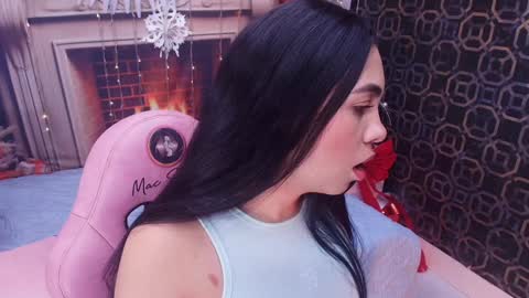 Sara  online show from 12/26/24, 12:05