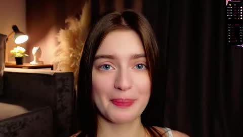 Snapshot of sarakinsly chatting on 12/14/25, 10:53 Rosie online show from 12/14/25, 10:53