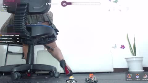 Saraloves online show from 02/18/25, 02:59