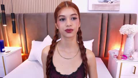 Sara Lugo  online show from 04/29/26, 08:04