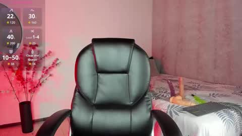 Snapshot of saramilf_69 chatting on 11/21/25, 01:43 saramilf_69 online show from 11/21/25, 01:43