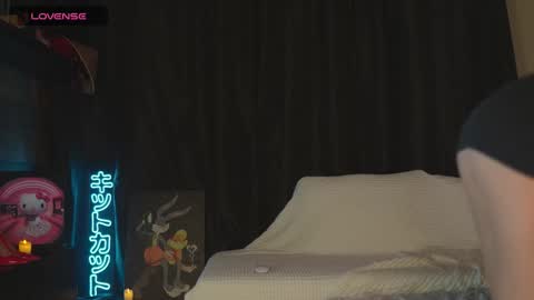 Sara online show from 10/21/25, 05:24