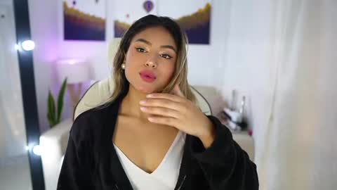 Sara online show from 12/02/24, 03:37