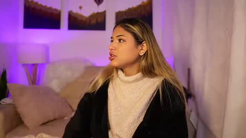 Sara online show from 02/19/25, 02:01