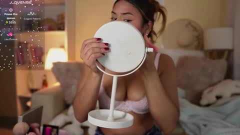 Sara online show from 11/10/25, 11:04