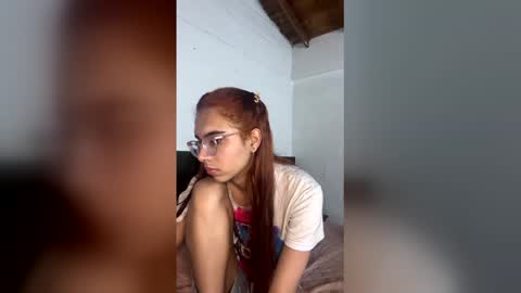Snapshot of sarasaenz999 chatting on 05/09/26, 07:35 sarasaenz999 online show from 05/09/26, 07:35