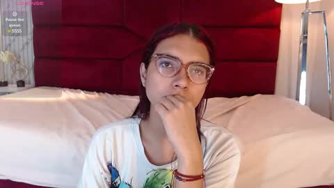 Sara online show from 01/26/25, 01:52