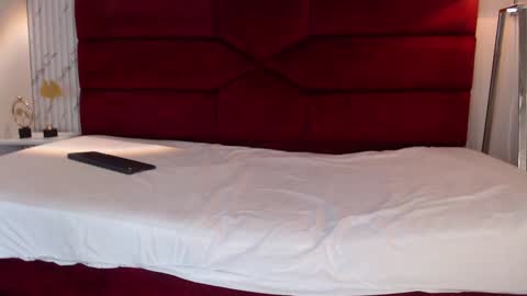 Sara online show from 02/08/25, 07:38