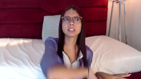 Sara online show from 02/16/25, 10:32