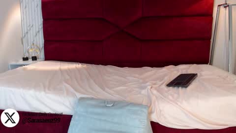 Sara online show from 03/01/25, 01:53