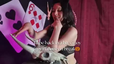   online show from 10/15/25, 11:32