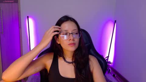 Snapshot of sarasavaagee chatting on 03/12/25, 12:53 Sara online show from 03/12/25, 12:53