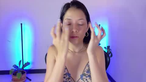 Snapshot of sarasavaagee chatting on 03/19/26, 11:47 Sara online show from 03/19/26, 11:47