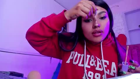 sarastonesx online show from 10/11/25, 04:44