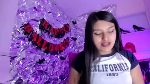 sarastonesx online show from 10/25/25, 08:00