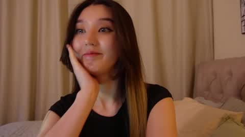 Snapshot of sarasuo chatting on 12/03/24, 10:17 Shara online show from 12/03/24, 10:17