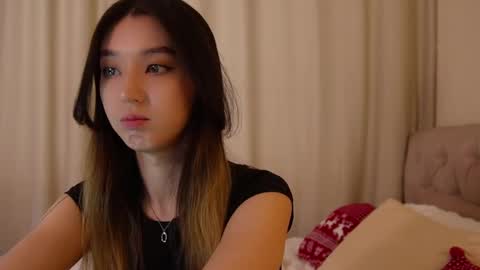 Snapshot of sarasuo chatting on 01/06/25, 05:41 Shara online show from 01/06/25, 05:41
