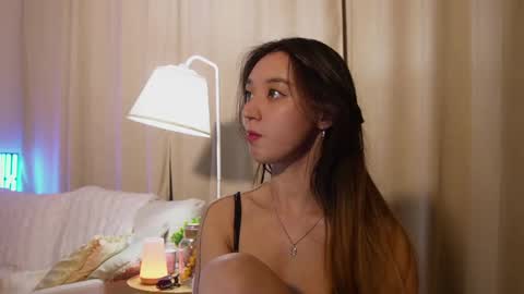Snapshot of sarasuo chatting on 01/29/25, 02:32 Shara online show from 01/29/25, 02:32