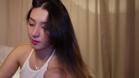 Snapshot of sarasuo chatting on 02/10/25, 12:29 Shara online show from 02/10/25, 12:29