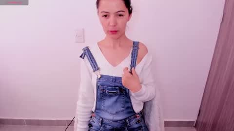 Sara   online show from 07/13/26, 01:03
