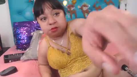 Sara Wills online show from 12/16/24, 07:21