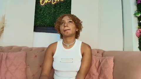 Saray Mardez online show from 10/09/25, 12:03