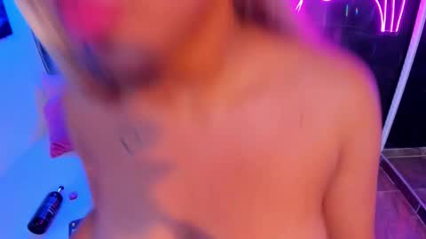 saraycooper_ online show from 09/10/25, 04:56