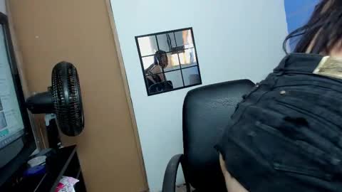 Saray online show from 12/21/24, 06:34