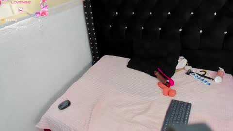 Saray online show from 03/10/25, 10:02