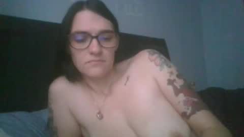 Snapshot of sarcasticallyinnocent chatting on 11/09/25, 01:42 sarcasticallyinnocent online show from 11/09/25, 01:42