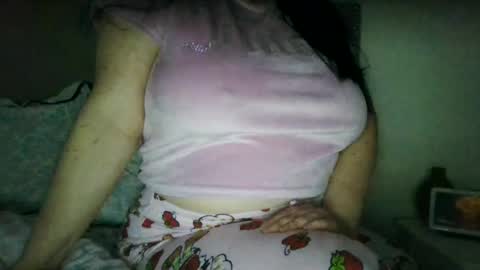 Snapshot of saretta46 chatting on 02/14/26, 12:40 Sara online show from 02/14/26, 12:40