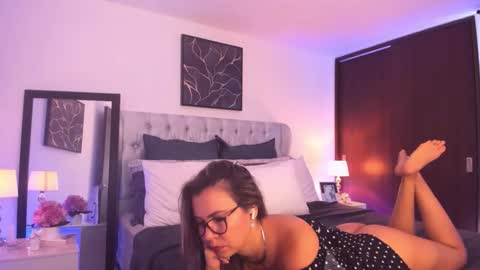 Snapshot of sarhamccormick chatting on 03/06/26, 01:29 sarha online show from 03/06/26, 01:29