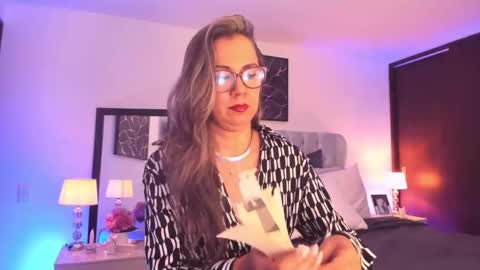 Snapshot of sarhamccormick chatting on 03/11/26, 12:22 sarha online show from 03/11/26, 12:22