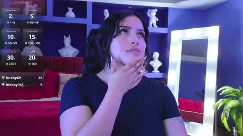 Sari  online show from 10/21/25, 09:26